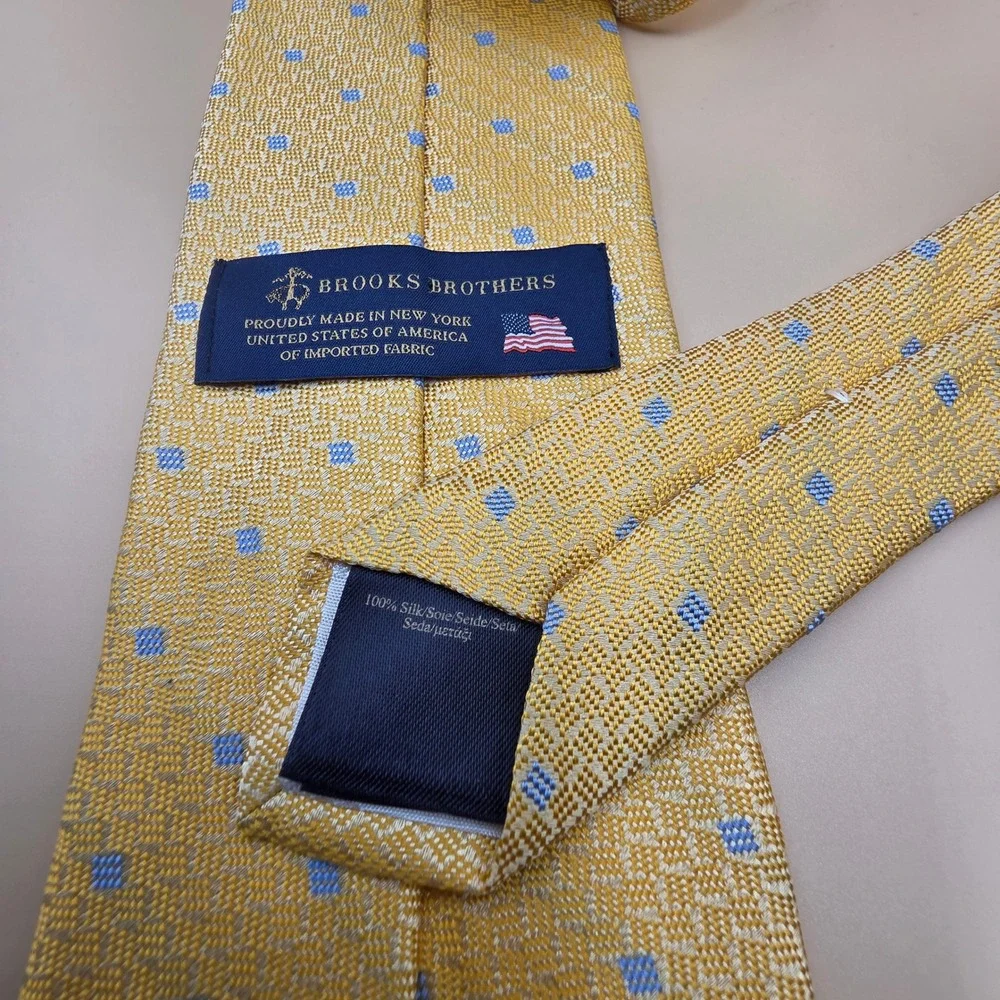 Brooks Brothers Mens Silk Tie Yellow Blue Geometric Square Pattern Made in USA